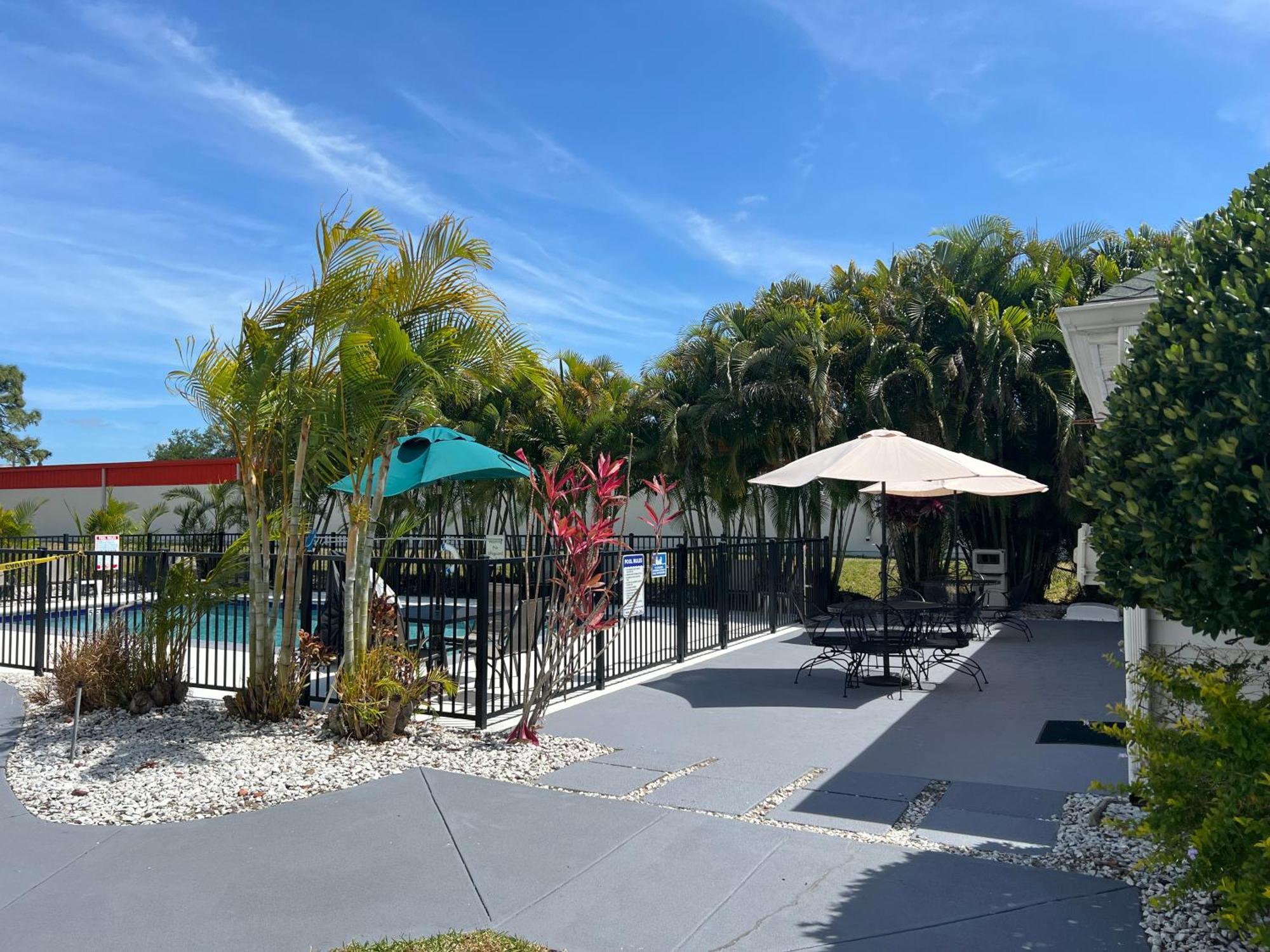Quality Inn Palm Bay - Melbourne I-95 Bagian luar foto