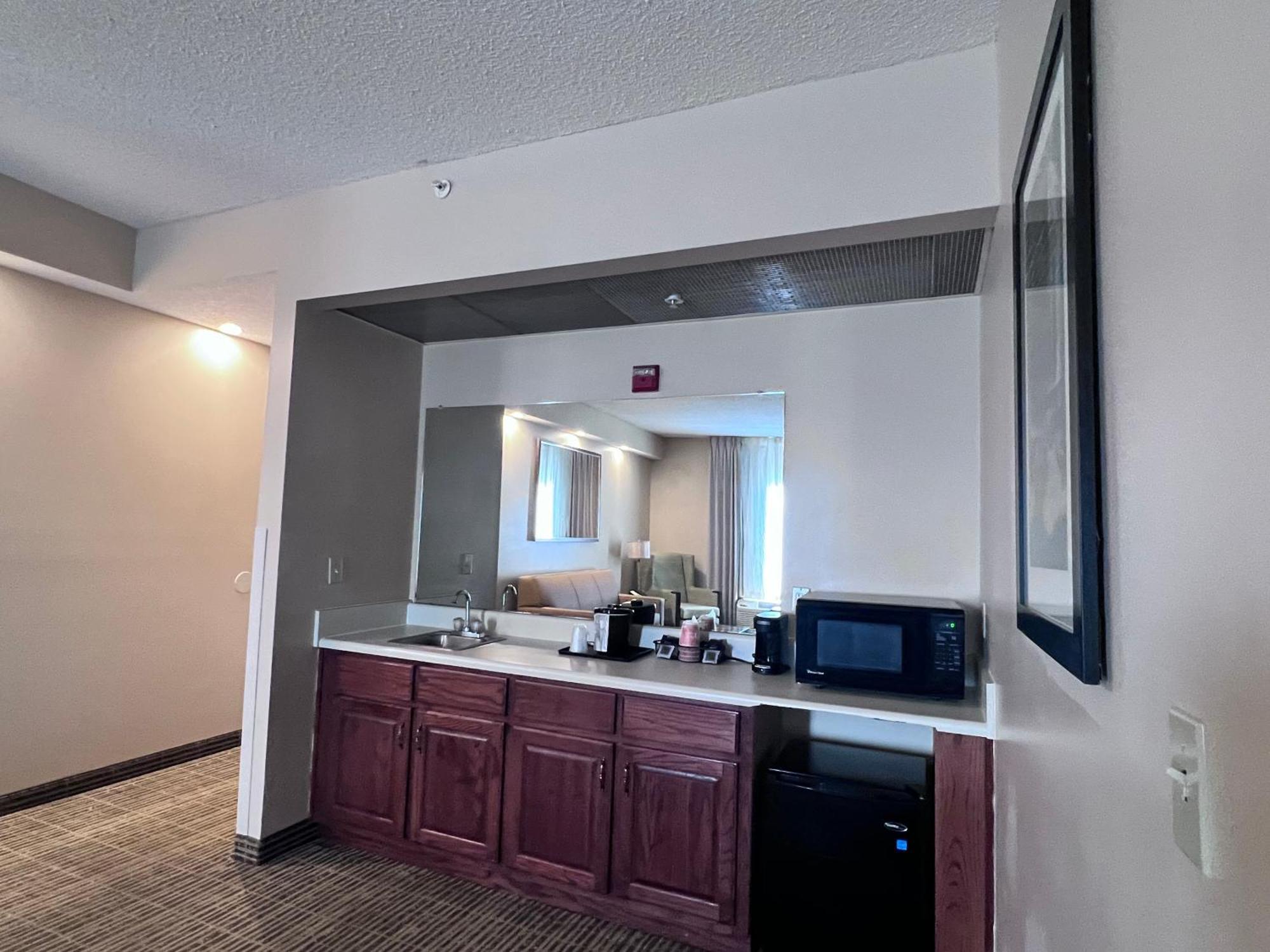 Quality Inn Palm Bay - Melbourne I-95 Bagian luar foto