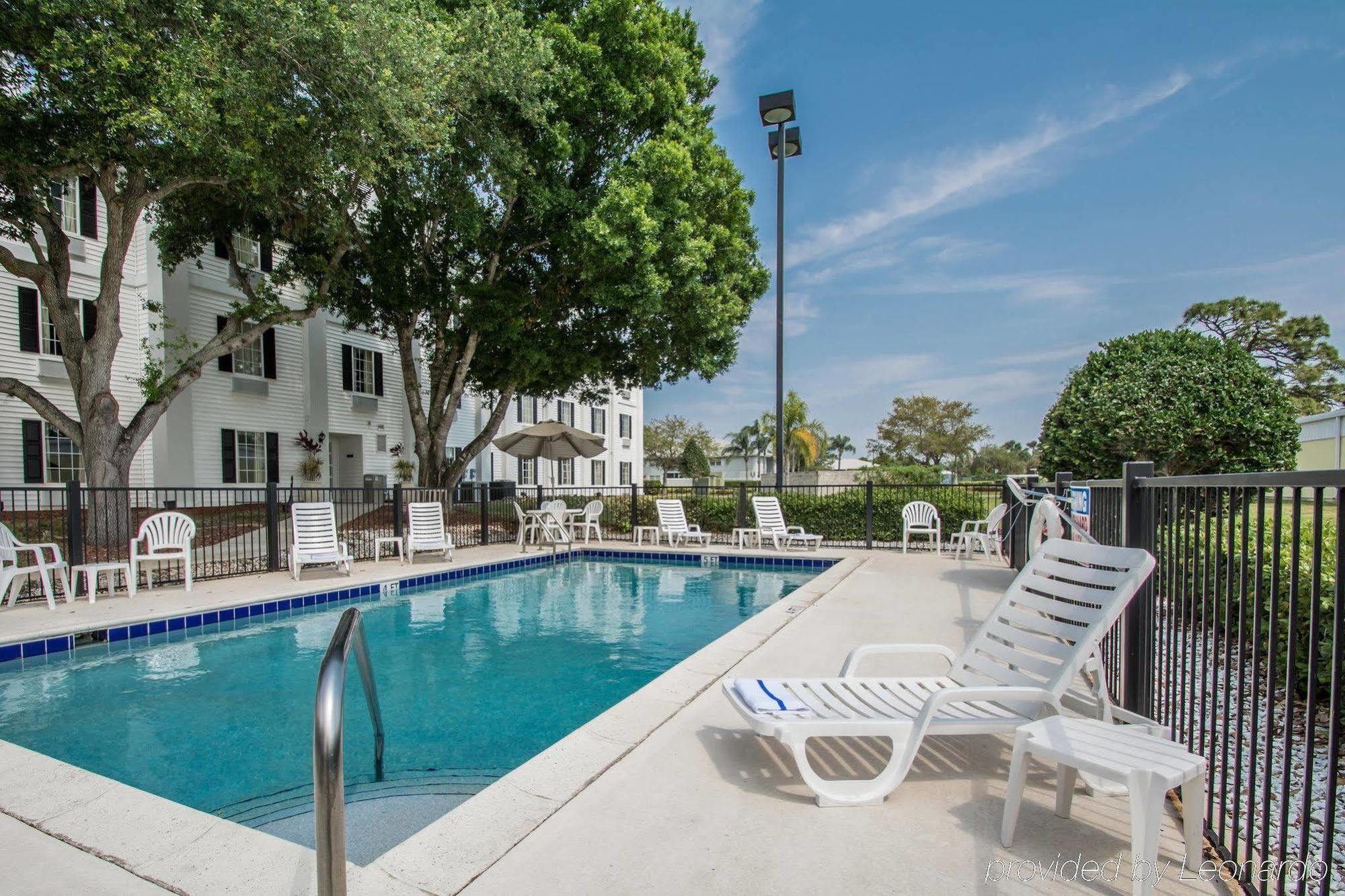 Quality Inn Palm Bay - Melbourne I-95 Bagian luar foto